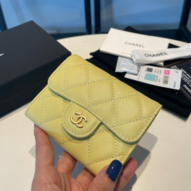 Ch*el classic flap wallet yellow