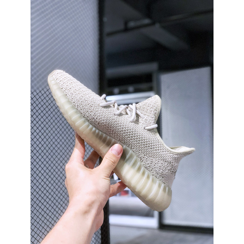 Yeezy Boost 350 V2 Grey Sneaker