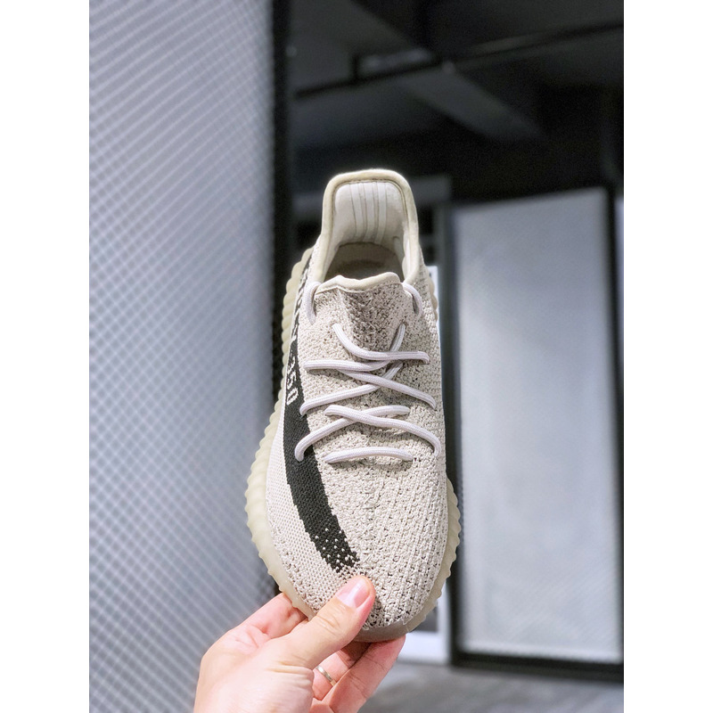 Yeezy Boost 350 V2 Grey Sneaker