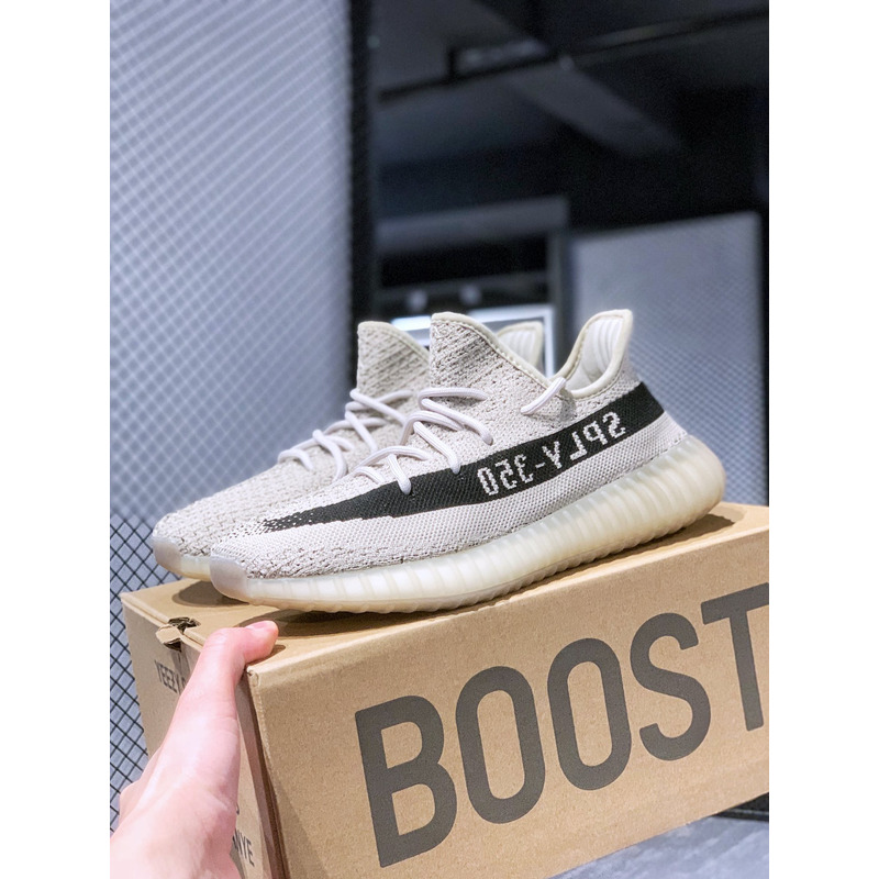 Yeezy Boost 350 V2 Grey Sneaker