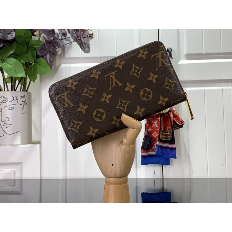 l**is V*t*n pochette felicie wallet