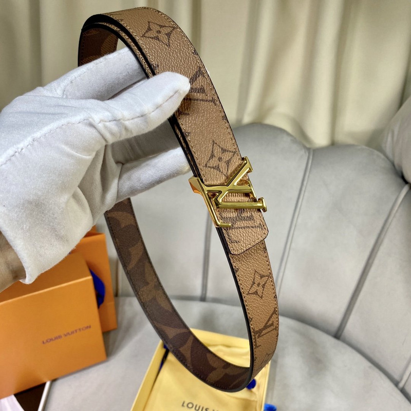 l**is V*t*n reversible belt lv iconic monogram giant reverse 30 mm brown