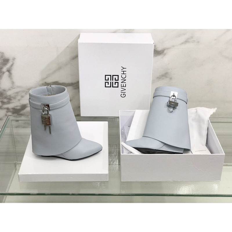 Givenchy Givenchy Shark Lock Grey Boot