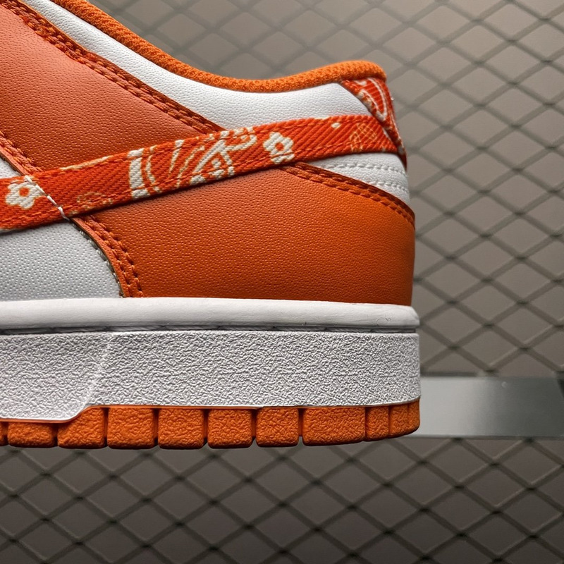 Nike DunkLow Wmns Dunk Low Orange Paisley