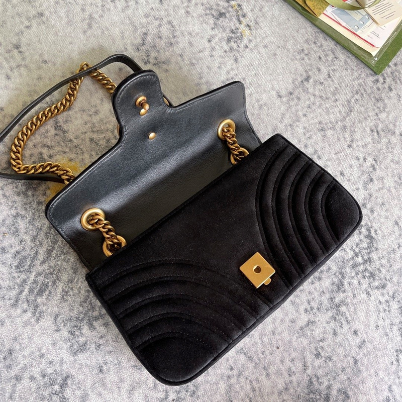 G*u*i marmont velvet shoulder bag meduim black