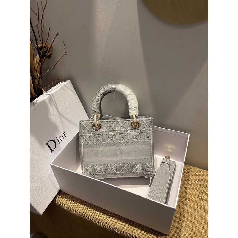 D*or lady d-lite bag gray cannage embroidery