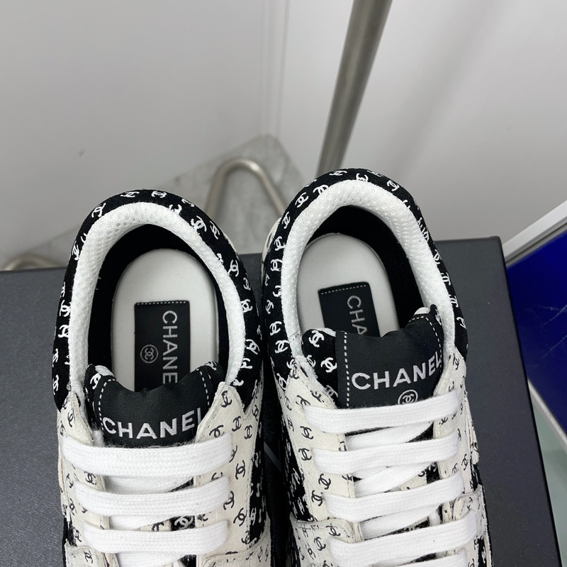 Ch*el trainer printed cc white (w)