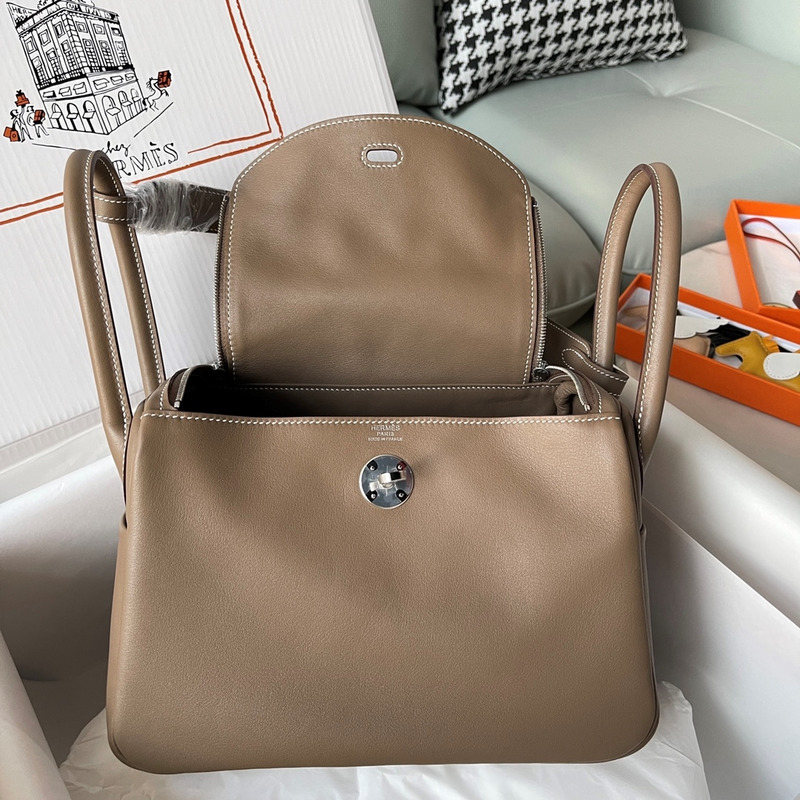 H**mes taurillon clemence 26 shoulder bags ghw