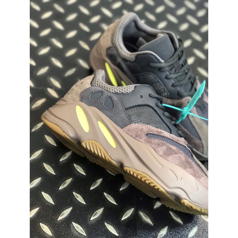 Ad*s yezzy 700 mauve black and brown