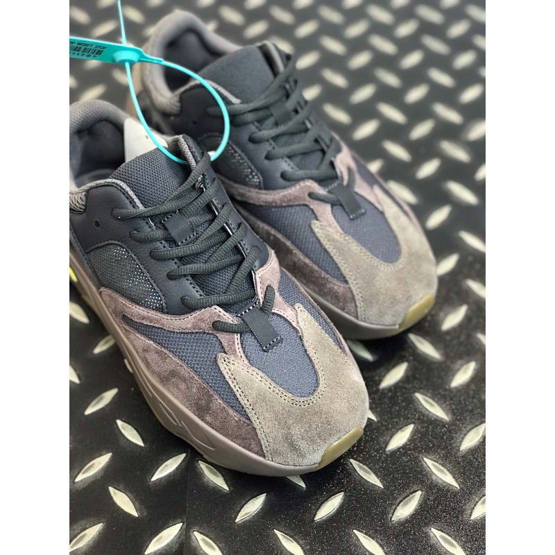 Ad*s yezzy 700 mauve black and brown