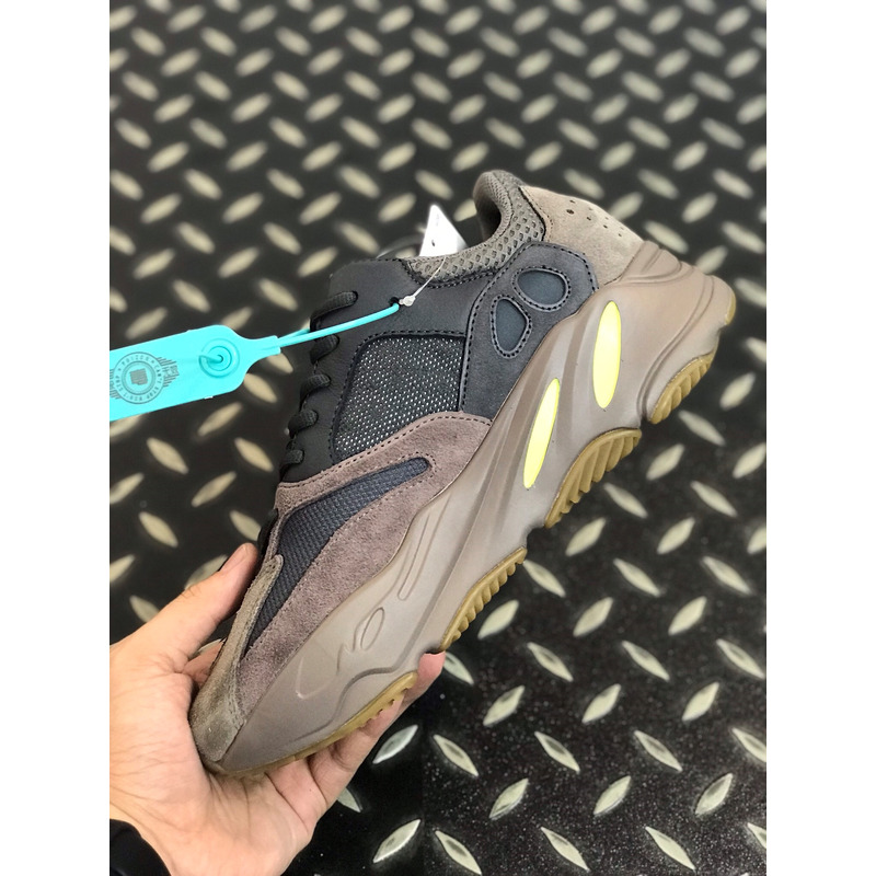 Ad*s yezzy 700 mauve black and brown