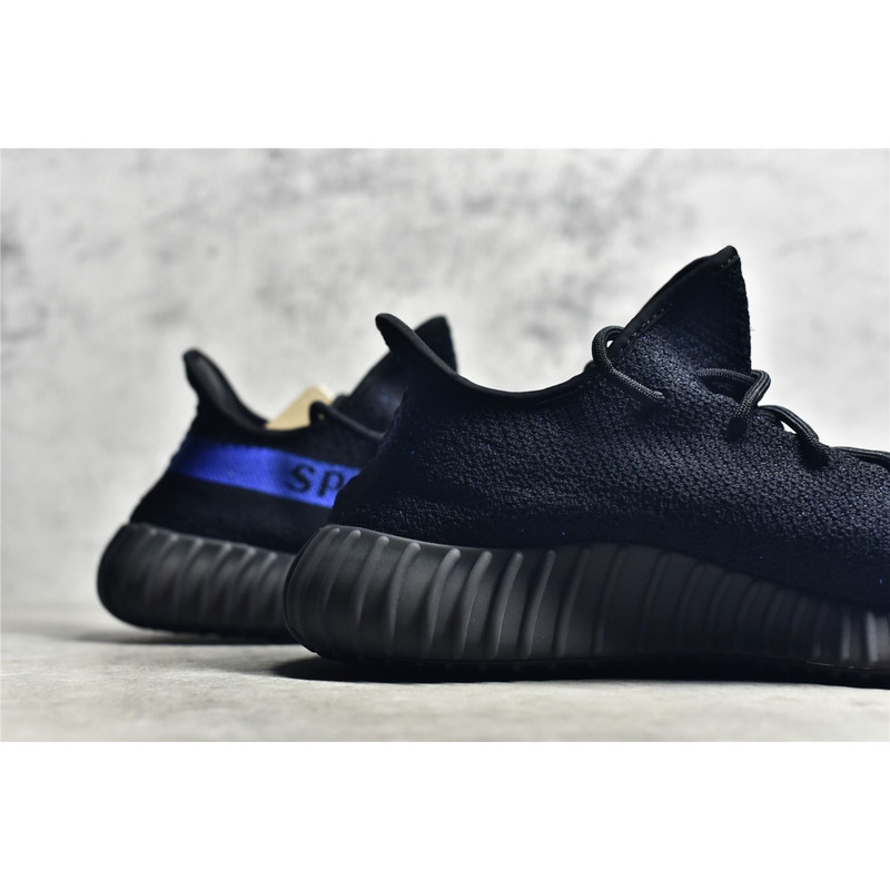 YEEZY 350 V2 \"Dazzling Blue\"