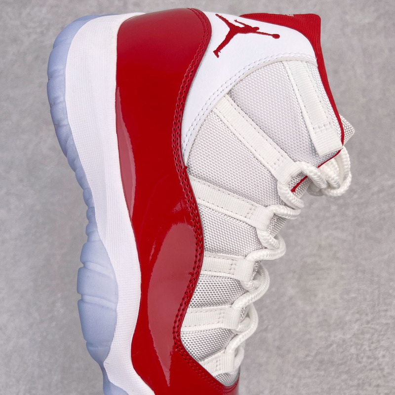 Jordan 11 Sneakers Retro Red Cherry