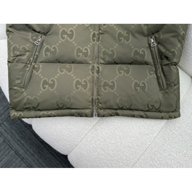 G*u*i vest down jacket green