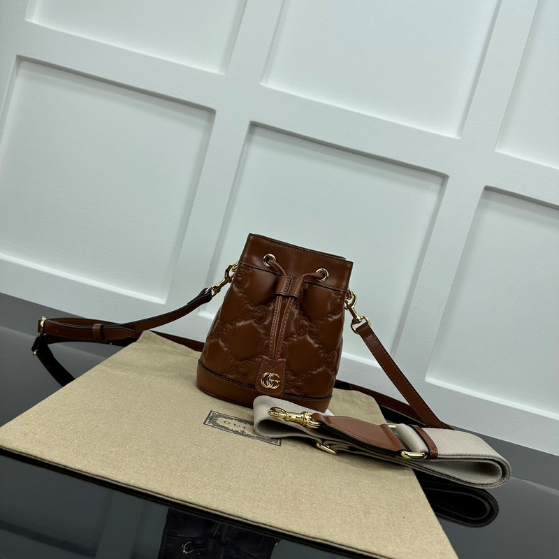 G*u*i gg matelassé leather bucket bag brown