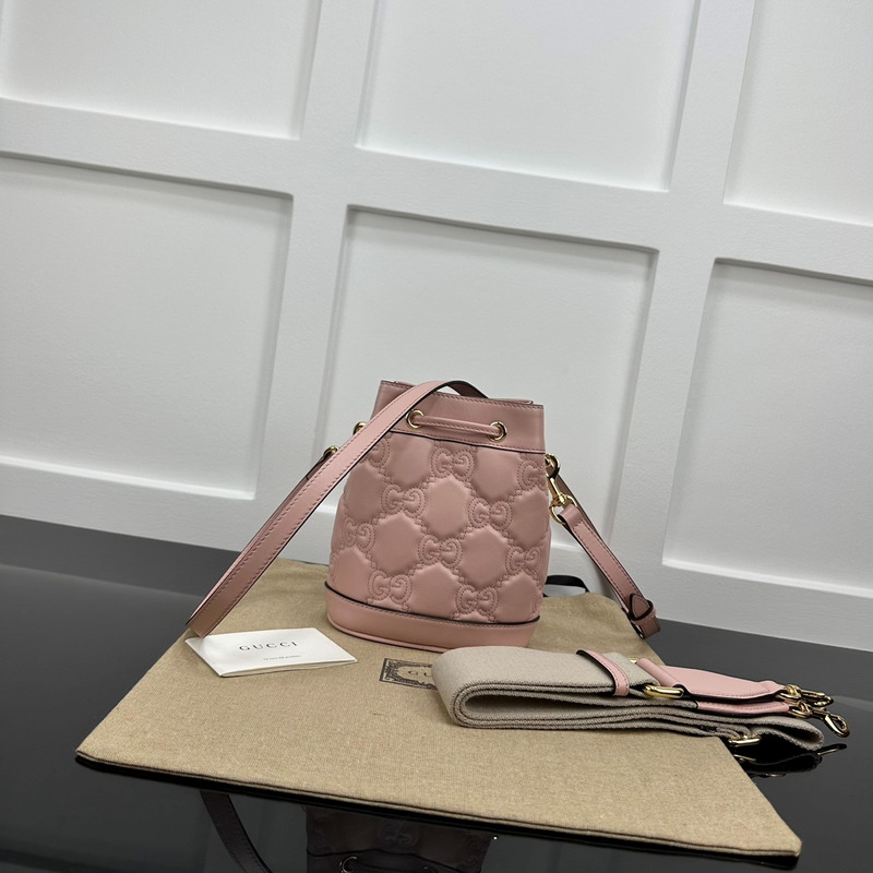 G*u*i gg matelassé leather bucket bag pink