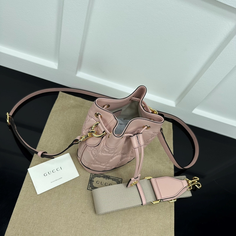 G*u*i gg matelassé leather bucket bag pink