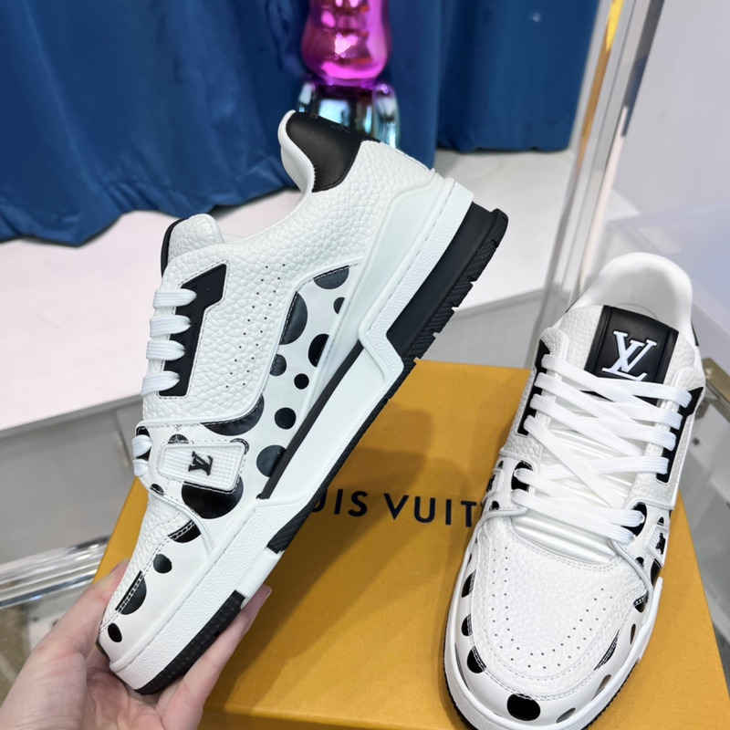 l**is V*t*n lv x yk lv tranier sneaker black