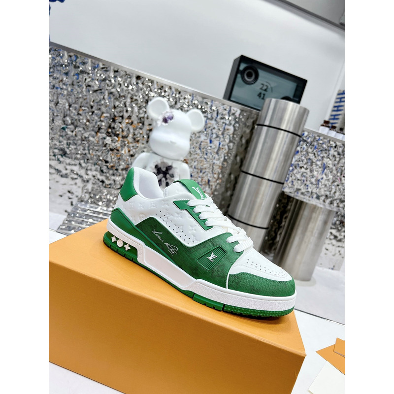 l**is V*t*n  lv trainer sneaker green