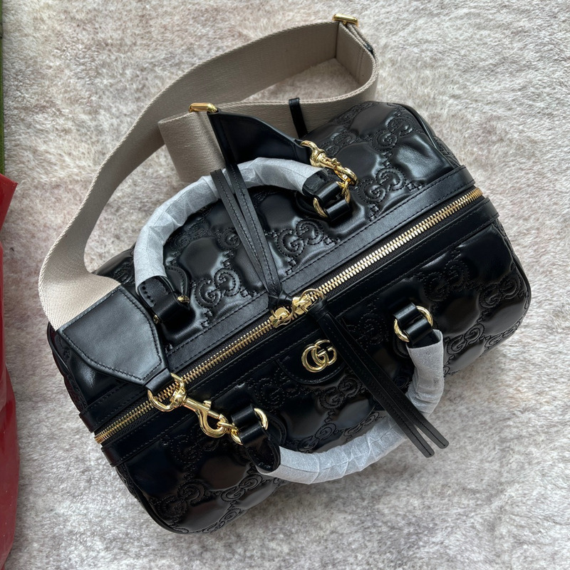 G*u*i medium gg matelassé bag in leather black