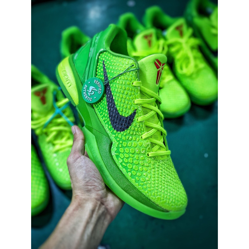 Nike Kobe 6 Protro Grinch Sneaker