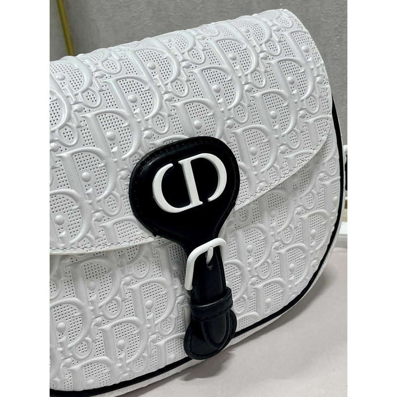 D*or bobby bag leather meduim white