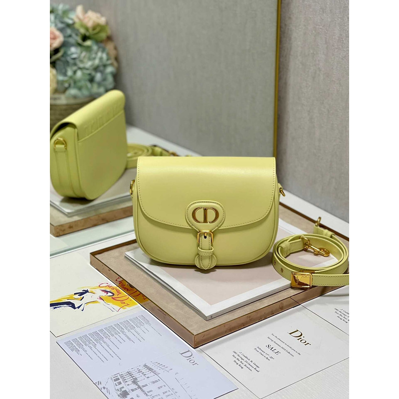 D*or bobby bag medium box calfskin lime