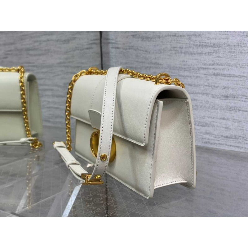 D*or 30 montaigne east-weat chain bag white