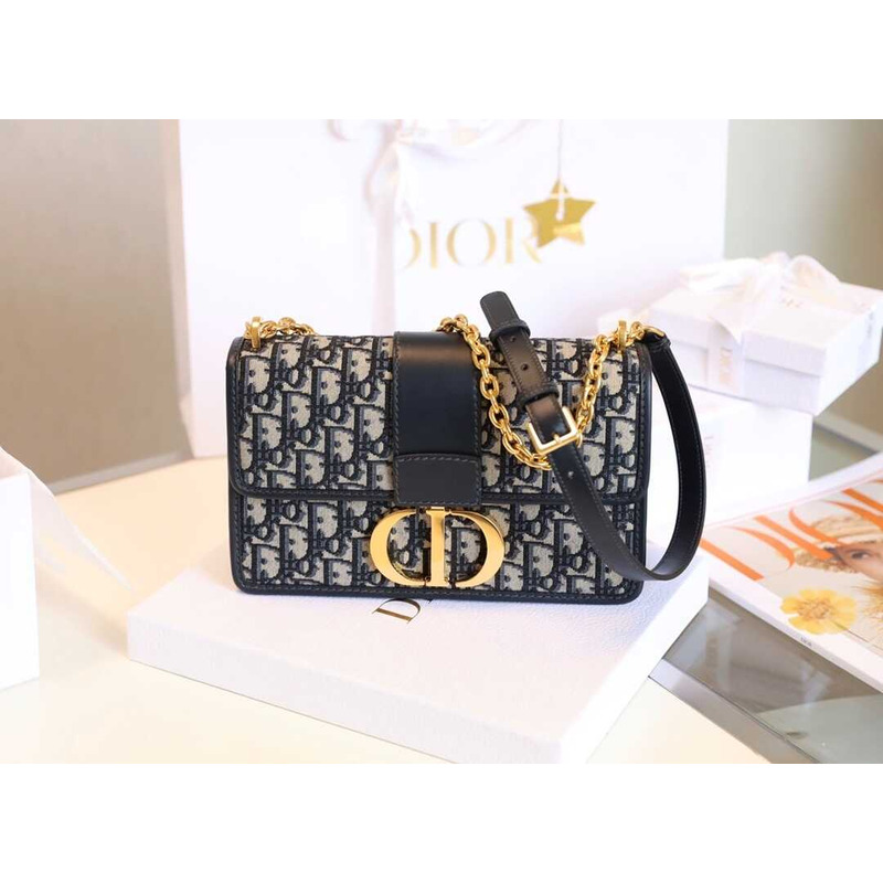 D*or 30 montaigne oblique jacquard chain bag blue