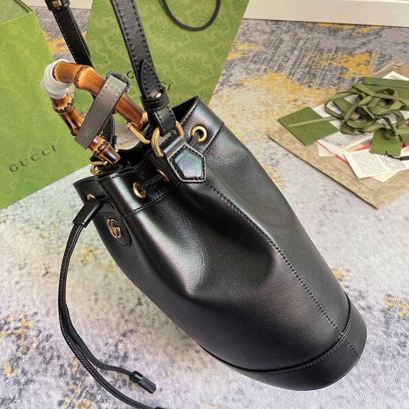 G*u*i diana mini bucket bag black