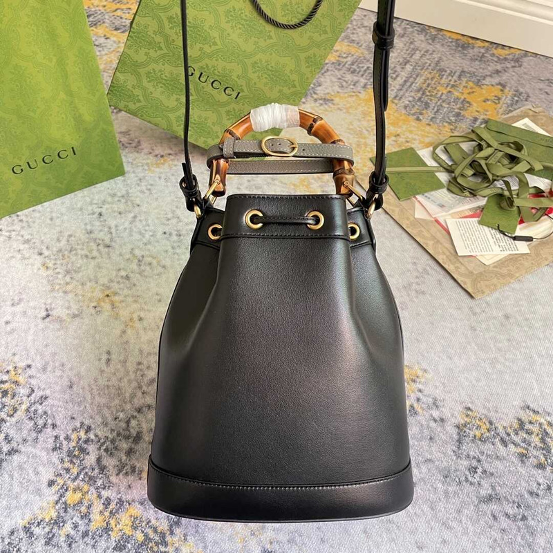 G*u*i diana mini bucket bag black