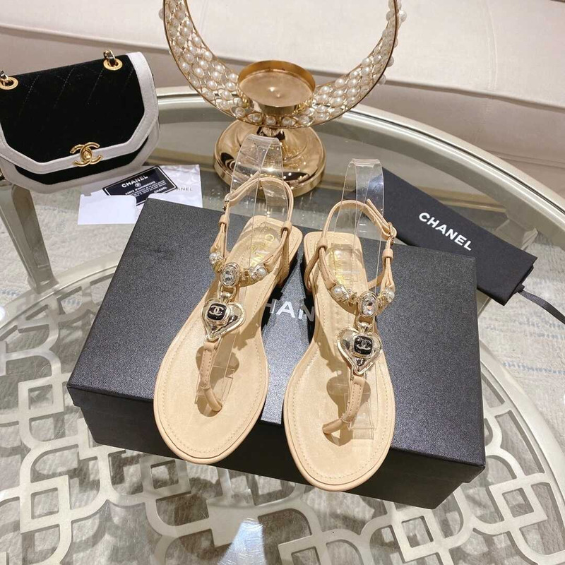 Ch*el lambskin metal diamanté & imitation pearls sandals champagne