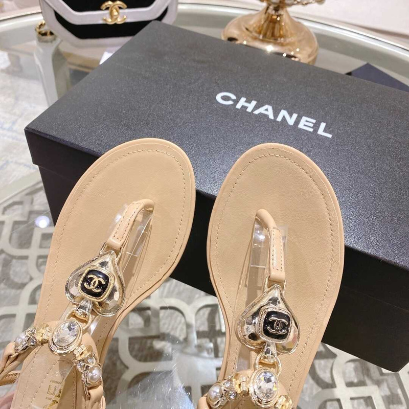 Ch*el lambskin metal diamanté & imitation pearls sandals champagne