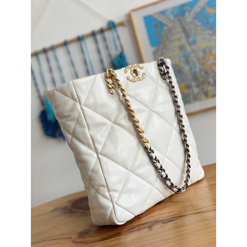 Ch*el handbag as3519 gold buckle shoulder bag white