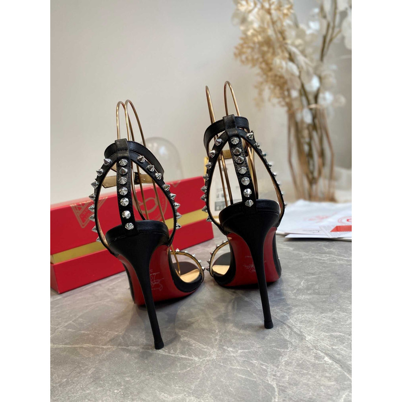 Ch**an louboutin so me heels black