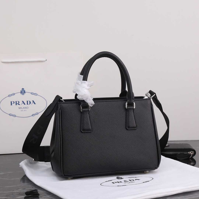 Pra*a galleria bag in saffiano leather black