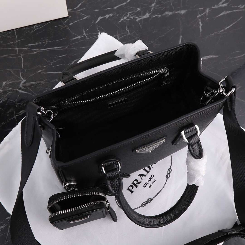 Pra*a galleria bag in saffiano leather black