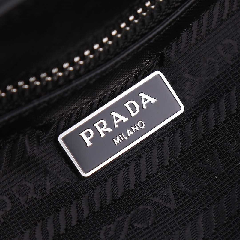 Pra*a galleria bag in saffiano leather black