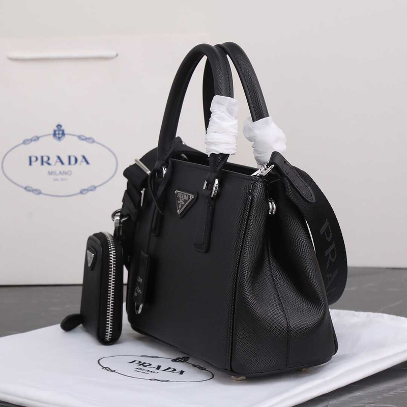 Pra*a galleria bag in saffiano leather black