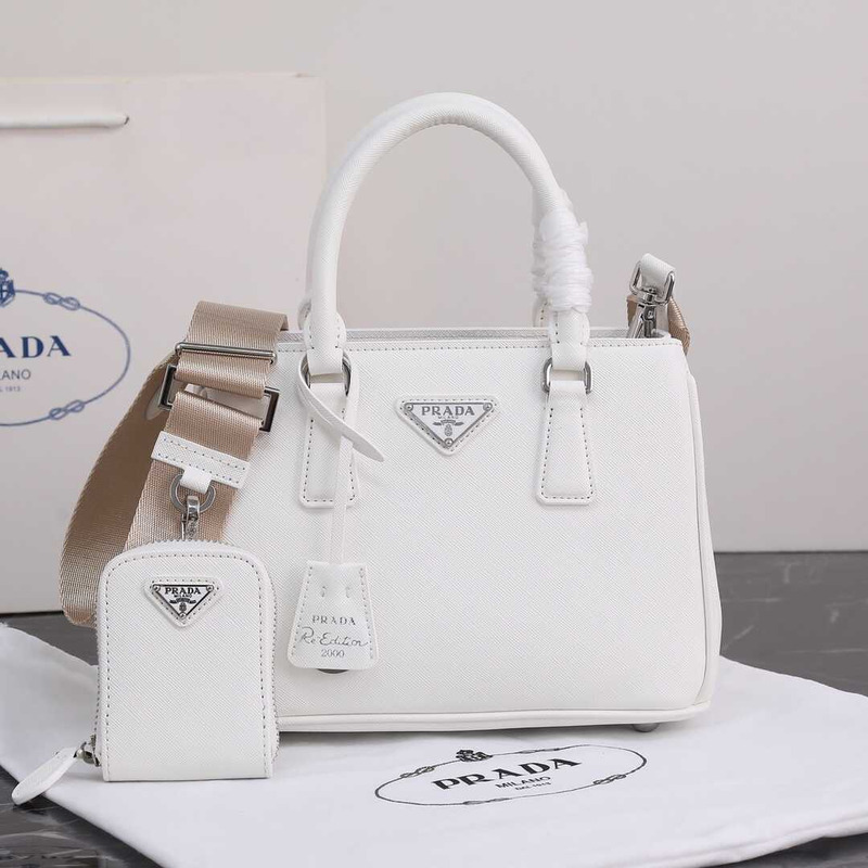 Pra*a galleria bag in saffiano leather black white