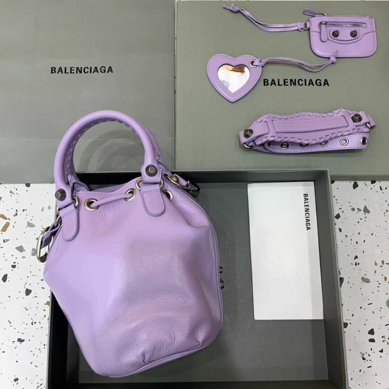 Ba*len*cia*ga le cagole small bucket bag purple