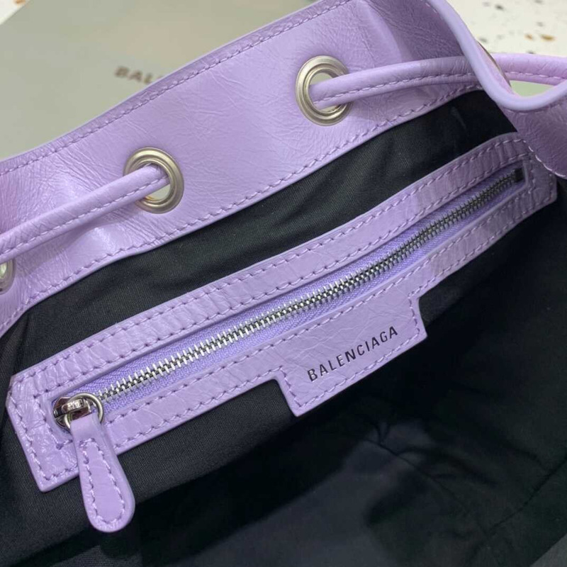 Ba*len*cia*ga le cagole small bucket bag purple