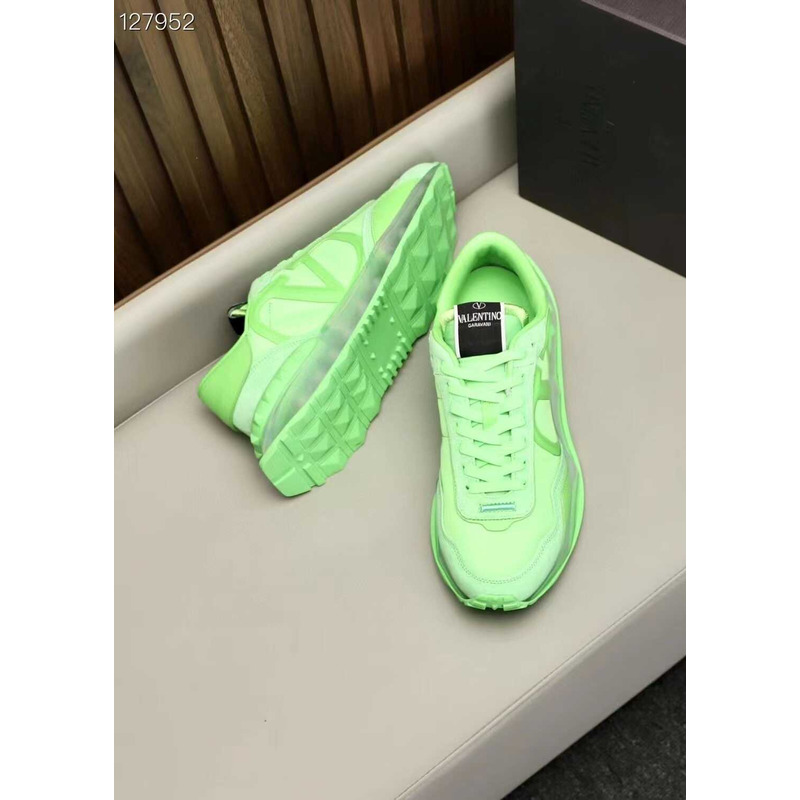 Valentino Garavani Vlogo Sneakers Neon Green