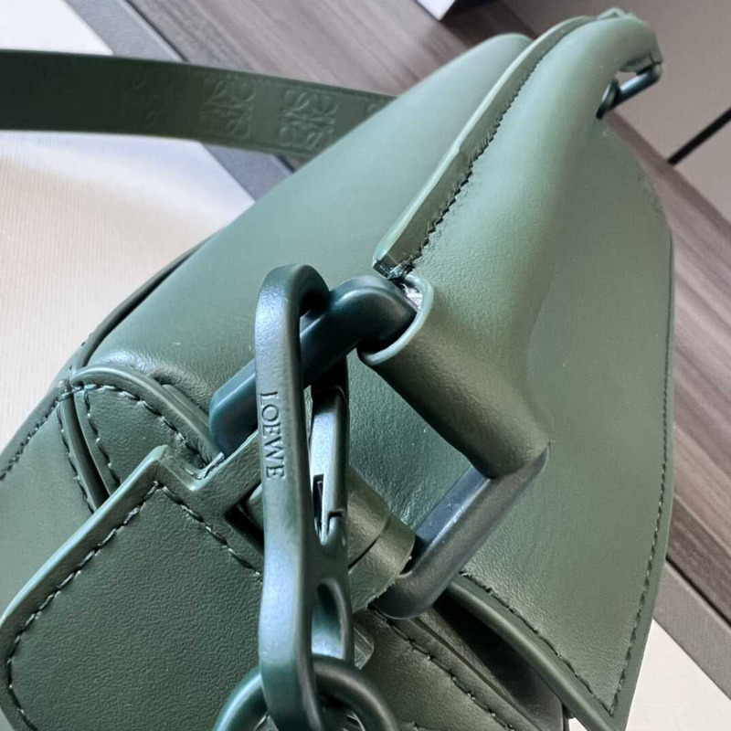 Loewe Small Puzzle Bag In Classic Calfskin Green