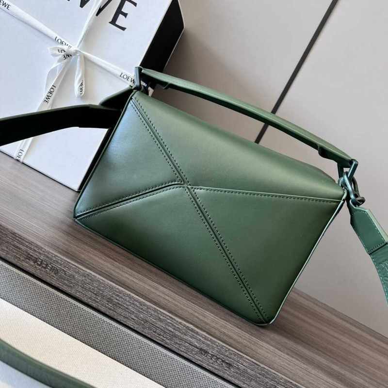 Loewe Small Puzzle Bag In Classic Calfskin Green