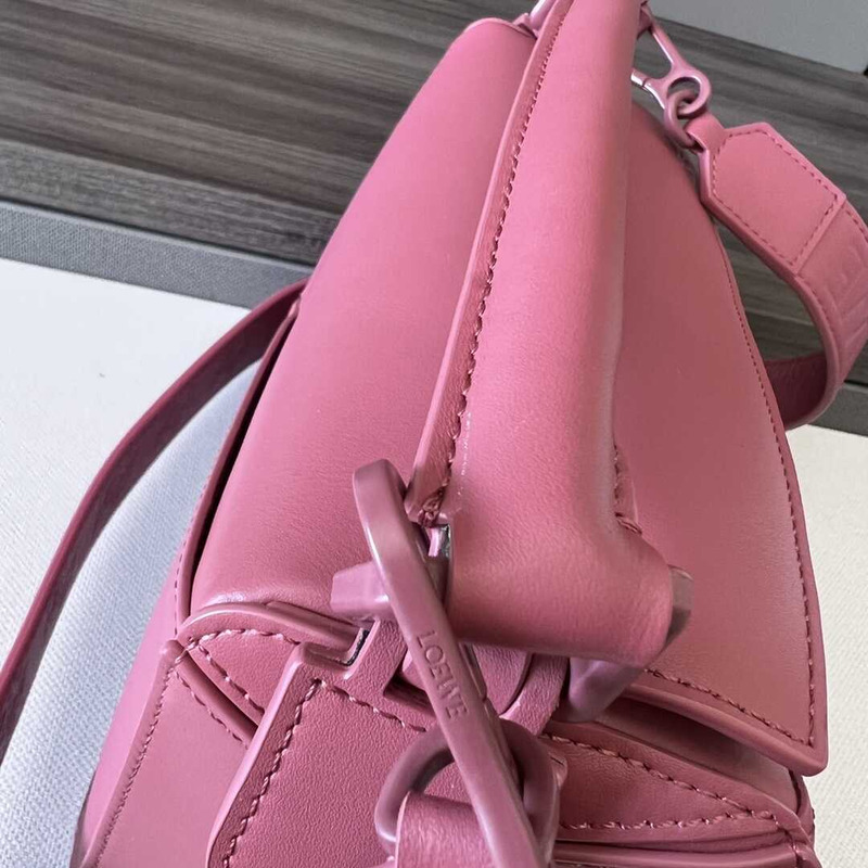 Loewe Small Puzzle Bag In Classic Calfskin Pink