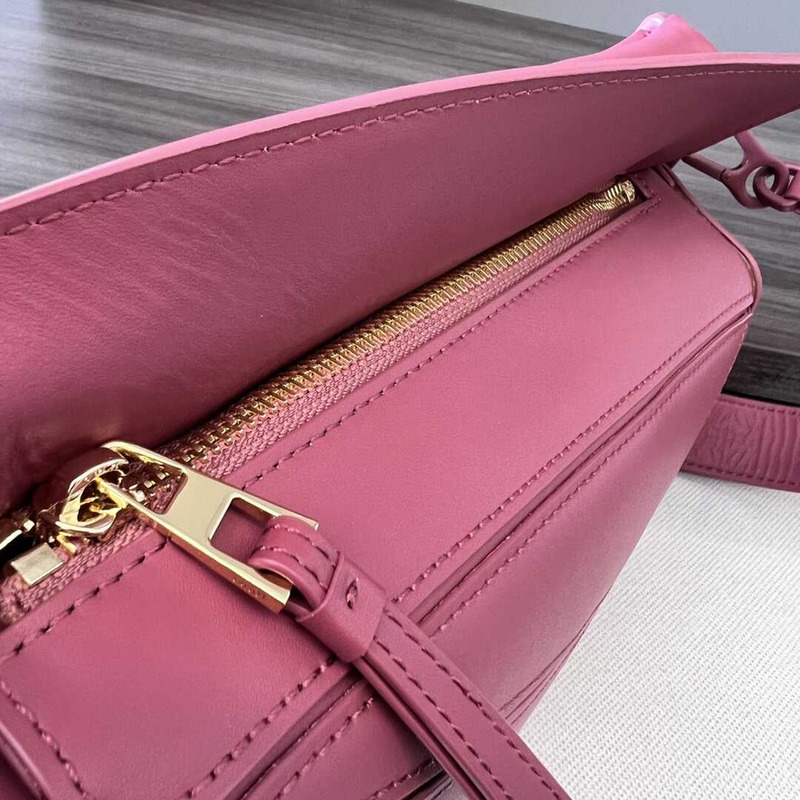 Loewe Small Puzzle Bag In Classic Calfskin Pink