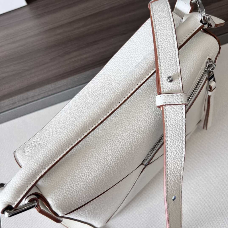 Loewe Small Puzzle Bag In Classic Calfskin White