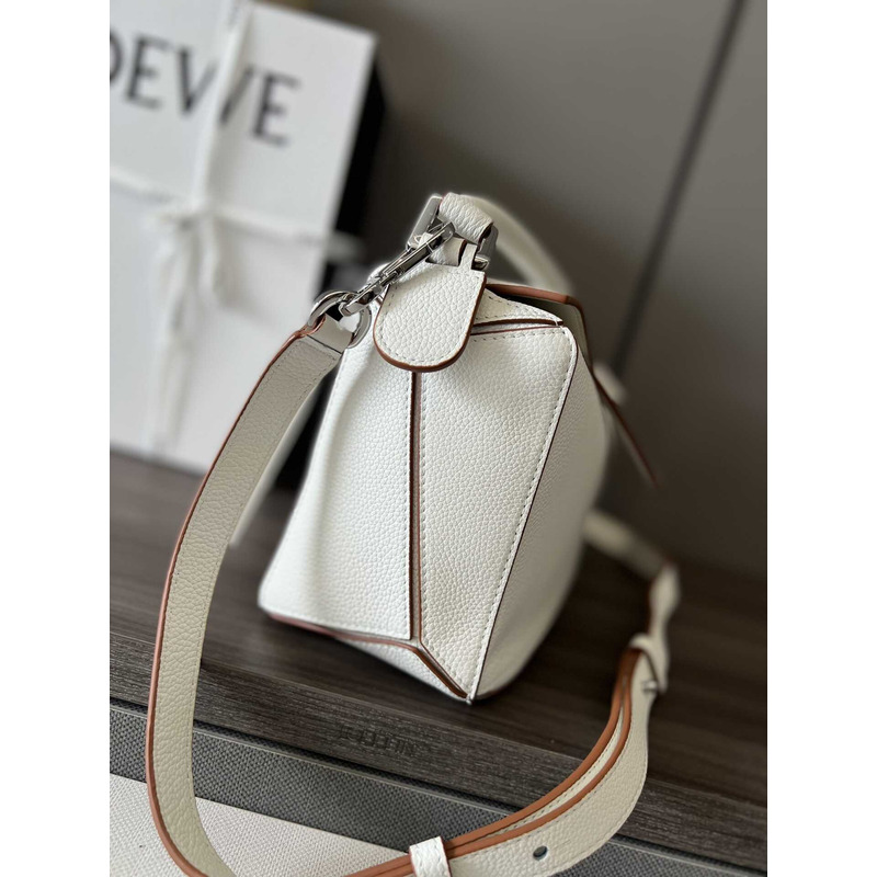 Loewe Small Puzzle Bag In Classic Calfskin White