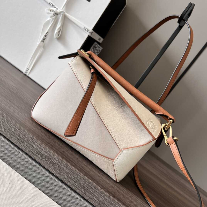 Loewe Puzzle Small-Bag White